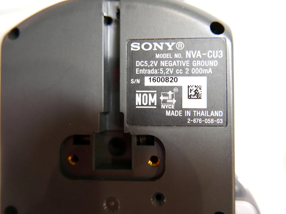 Sony Nav-U GPS NV-U70 + Accessories Bundle ~ No Car Charger ~ - Image 4 of 4