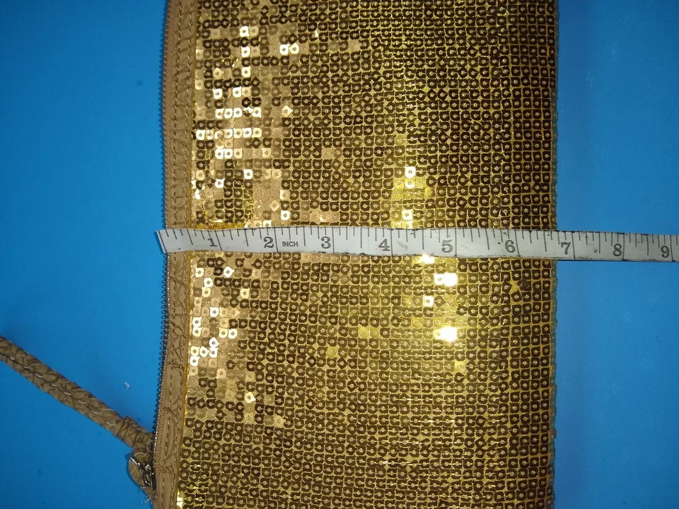 Bolso clutch convertible SONDRA ROBERTS SR dorado con lentejuelas Foto 4 de 4