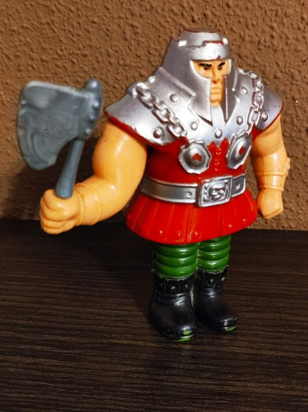 MOTU RAM MAN. WITH WEAPON. MADE IN TAIWÁN. MASTERS OF THE UNIVERSE