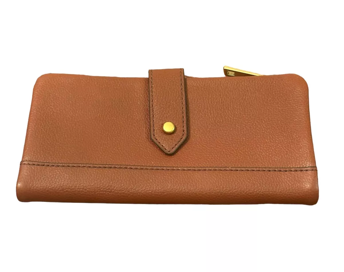 Fossil clutch sale new arrivals