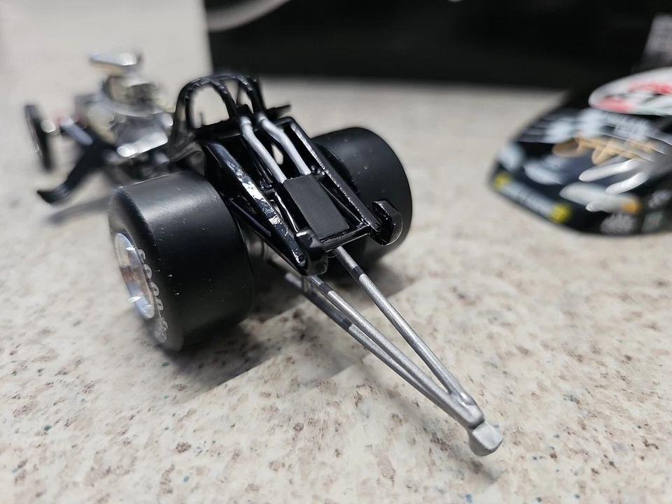 De colección 1997 Acción John Force Mustang Divertido Coche Driver del Año 1/5000 Nuevo en Caja Foto 4 de 4