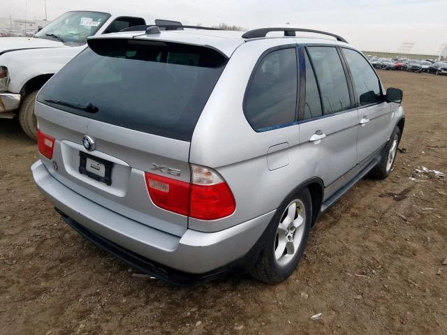 Conjunto de purificador de ar usado serve: 2003 BMW X5 4.4 grau A - Imagem 4 de 4