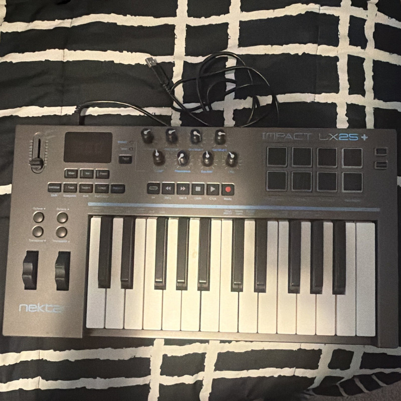 (Read Desc) Nektar Impact LX25+ 25-Key USB MIDI Keyboard Controller Pad