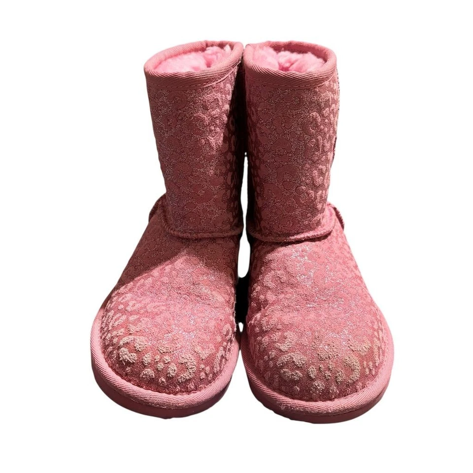 Botas UGG Niñas Pequeñas Clásicas II Rosa Brillo Leopardo Talla 1 Foto 3 de 4