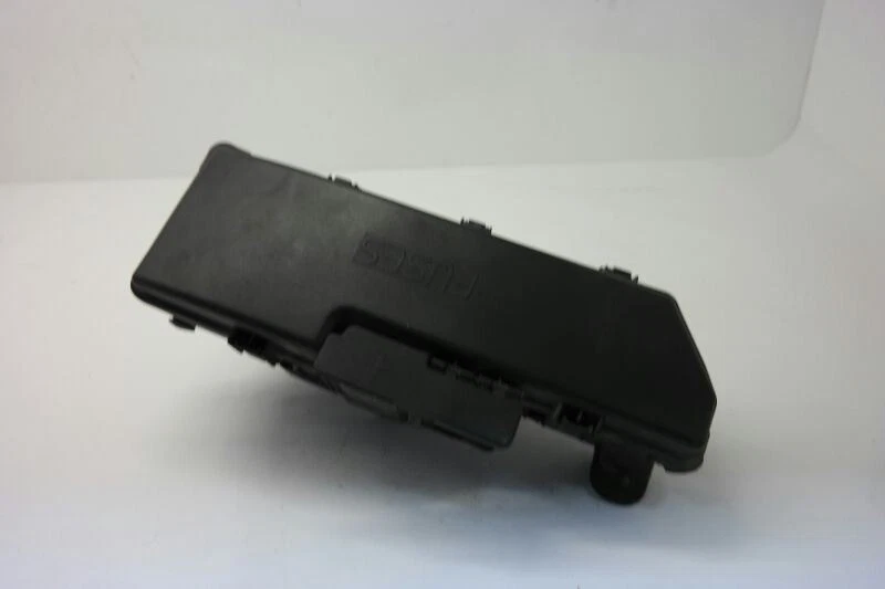 05-09 VOLVO SERIE 60 SEDÁN MOTOR CAJA DE FUSIBLES OEM Foto 2 de 4