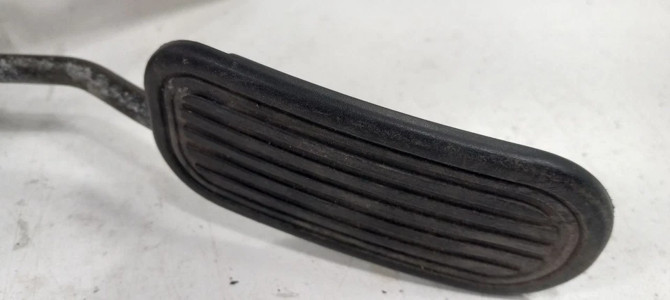 Pedal de gasolina Scion XA 2004 2005 2006 Foto 2 de 4