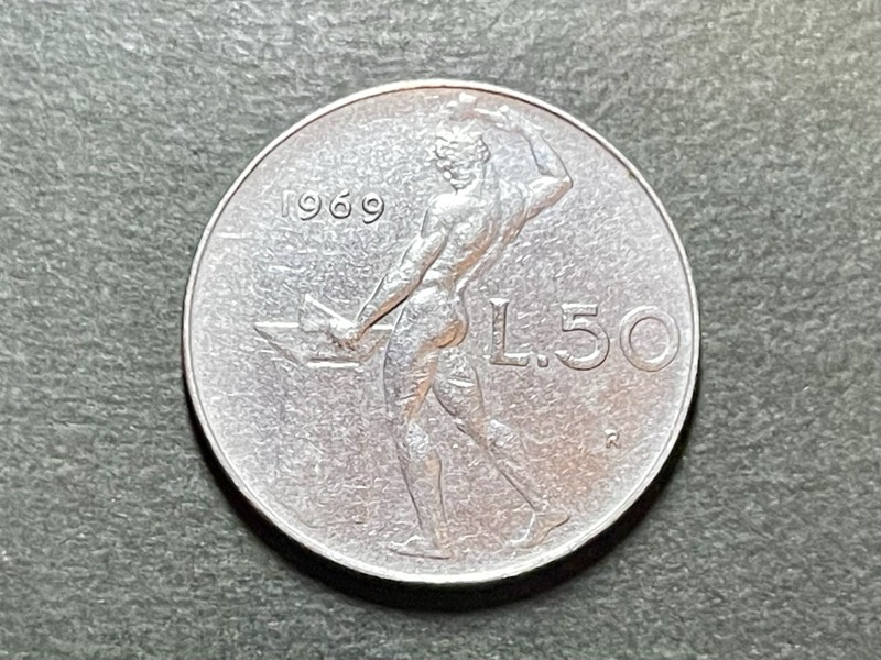 Italy 🇮🇹 50 lire • 1969-R KM#95.1 24.8mm Combined Shipping!