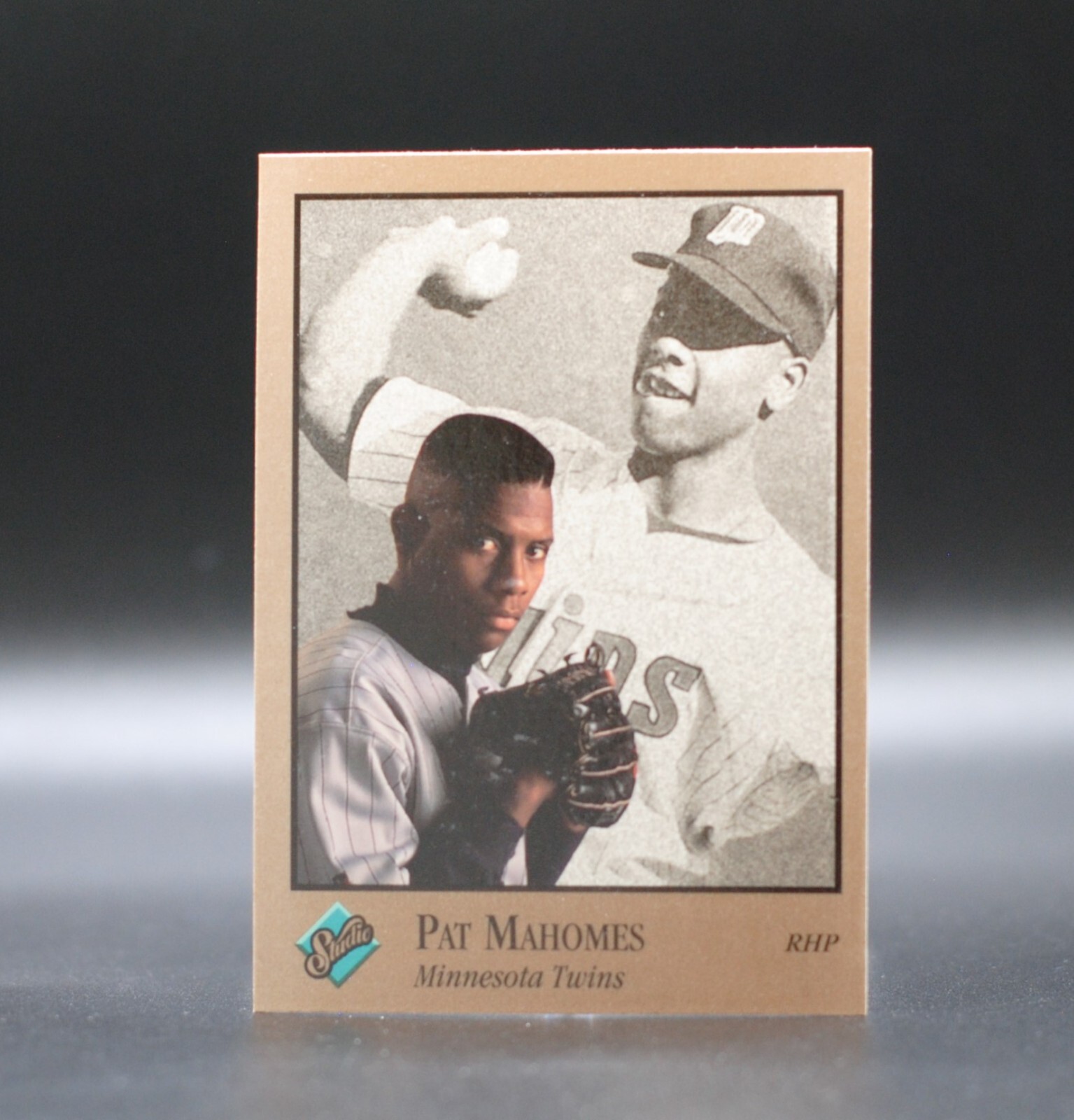 1992 Studio PAT MAHOMES Rookie Card #208 Minnesota Twins