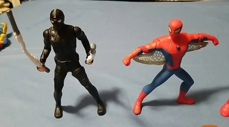 Lote de 6 Figuras de Ação Marvel e DC + Extras, Homem-Aranha, Lanterna Verde + Mais - Imagem 2 de 4