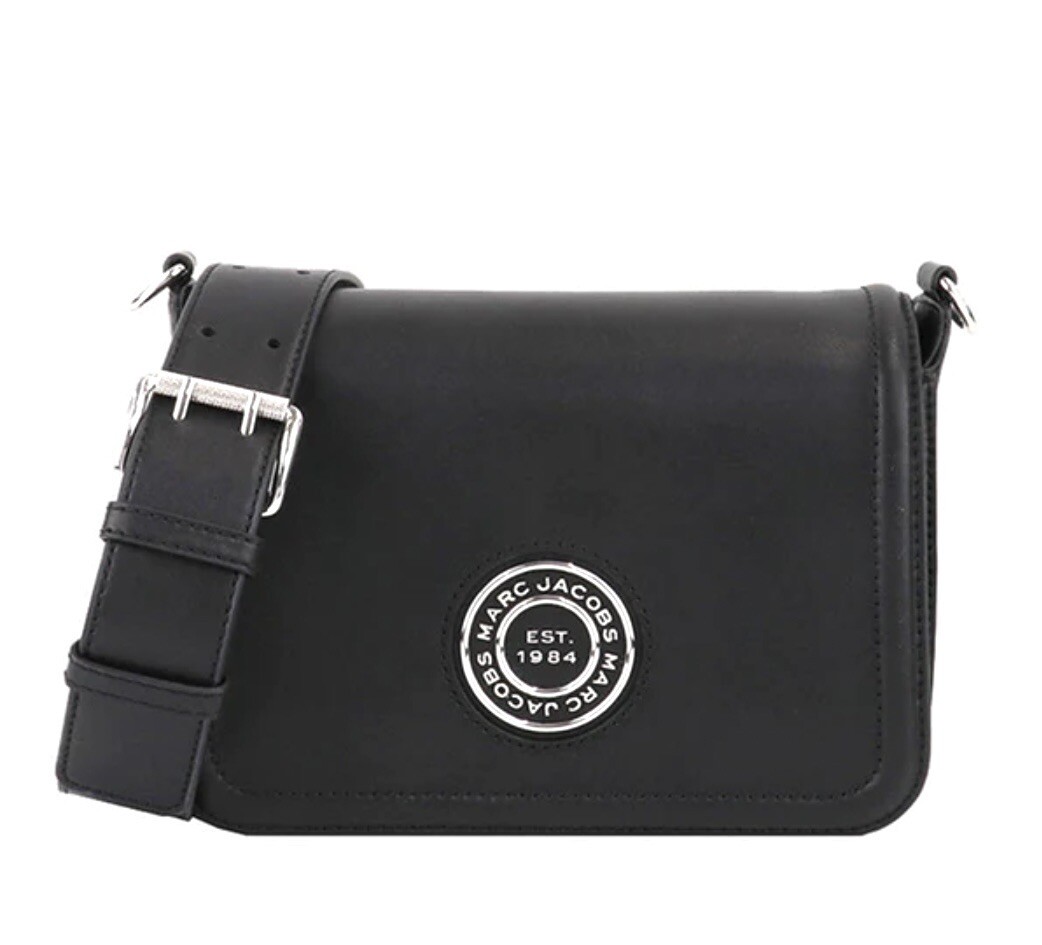 MARC JACOBS ブラックバックパック Amazon.com: Marc Jacobs Nylon Quilted Backpack (Black