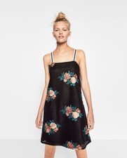RARE As New Zara Black w Embroidered Floral Motif Flowy Summer DRESS