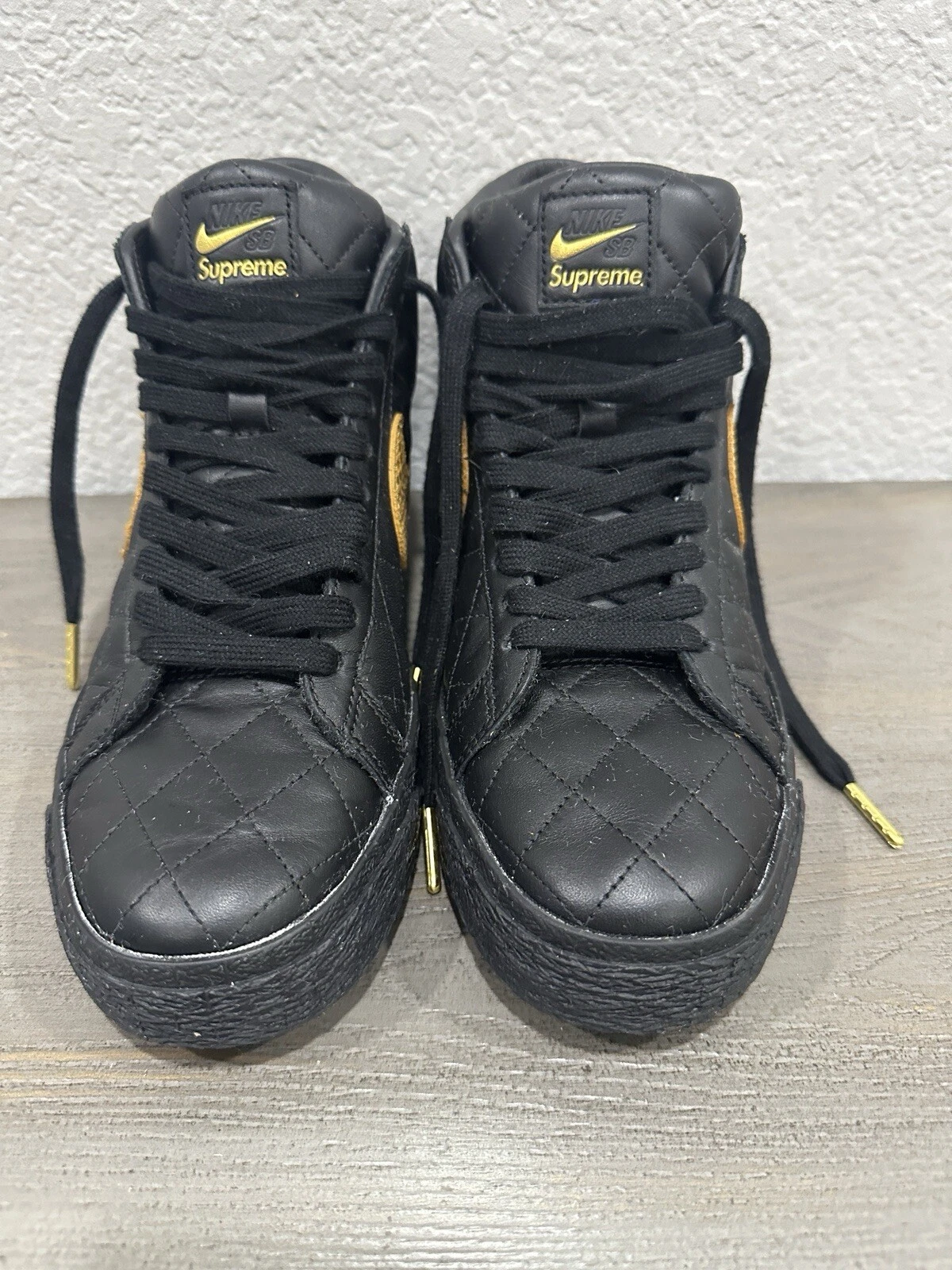 Blazer Nike SB Zoom Mid QS x Supreme noir peau de serpent taille 6 2022 (DV5078 001)