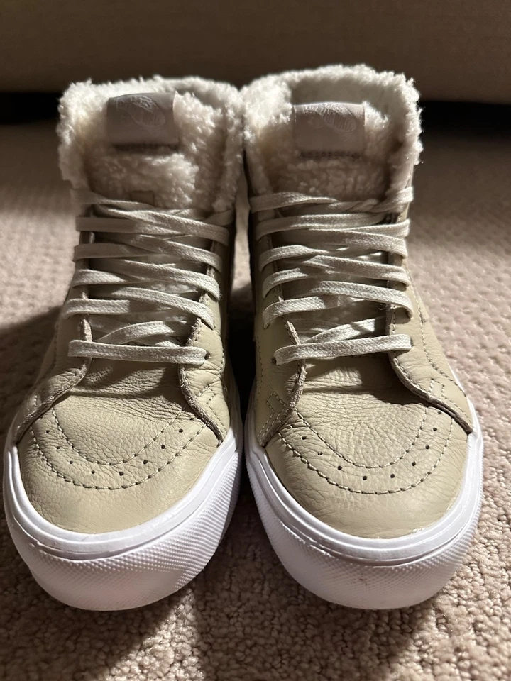 Top alto Vans Sk8-Hi Sherpa forrado de cuero para mujer 8 hombres 6,5 UltraCush beige Foto 2 de 4