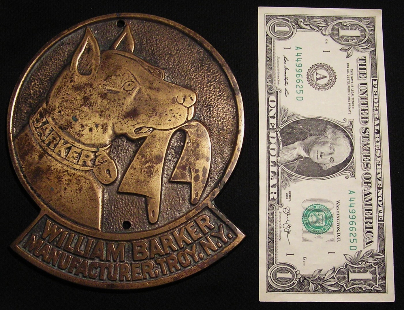 RARE ANTIQUE WILLIAM BARKER COLLARS & CUFFS ADVERTISING DOG PLAQUE SIGN TROY NY