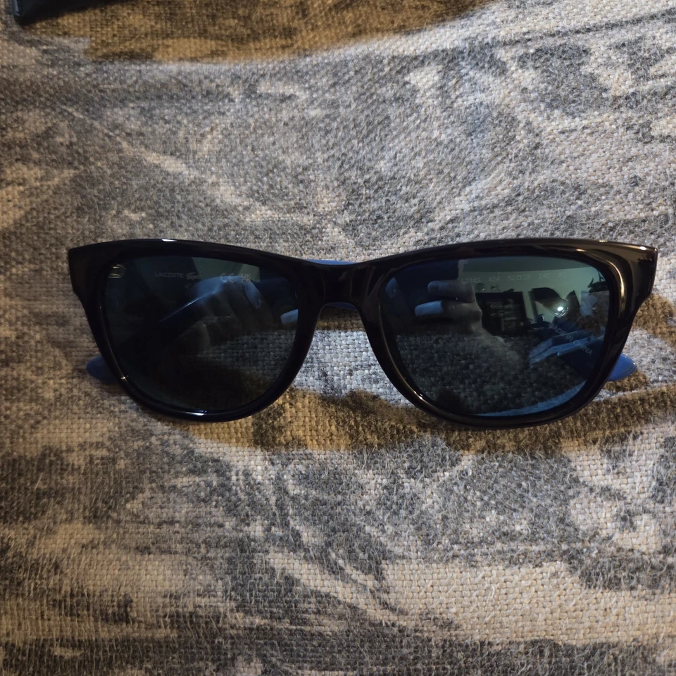 Gafas de sol para hombre Lacoste L734S en negro/azul en increíbles condiciones con estuche Foto 2 de 4
