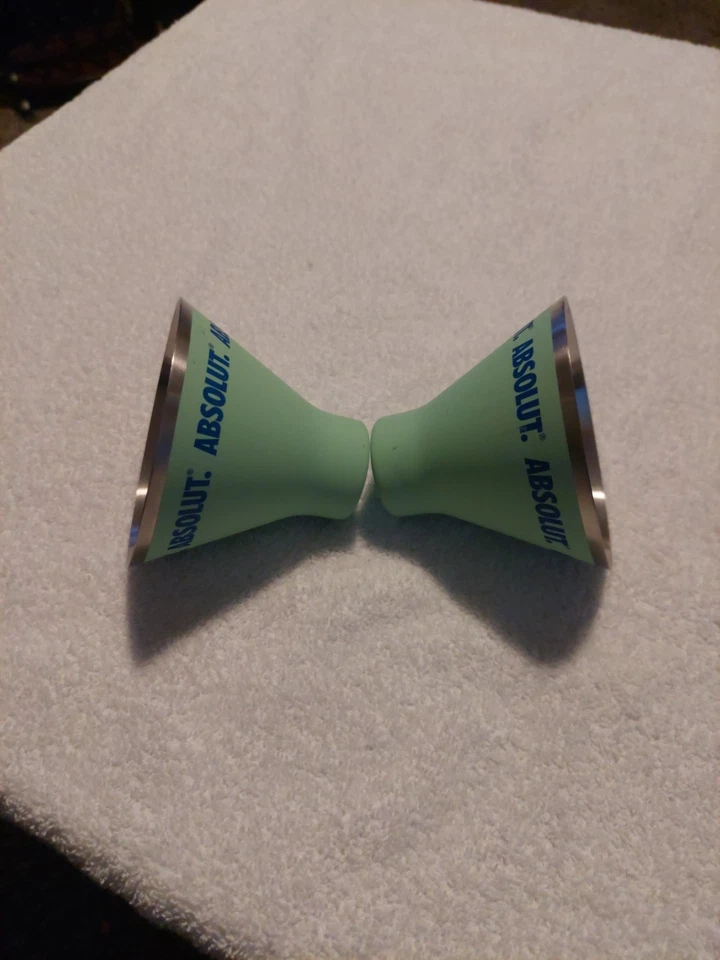 Lote de 2 tazas de metal Absolut Vodka de acero inoxidable Foto 3 de 4