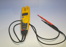 FLUKE T5-1000 Voltage, Continuity and Current Tester AC/DC Voltage