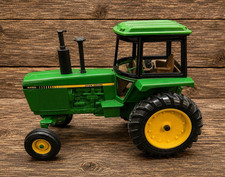 Vintage Ertl John Deere 4450 1/16 Scale Diecast Trac