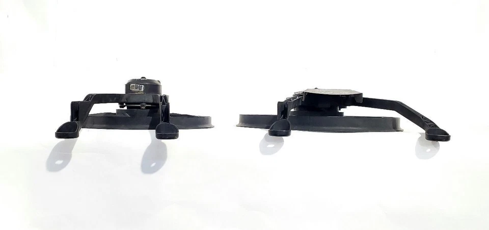 1993 Cadillac Allante OEM Pair Of Radiator Fans  - Image 3 of 4