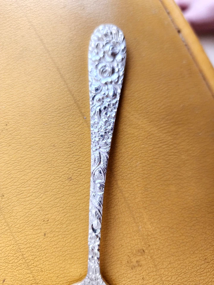 HORQUILLA ENSALADA ESTERLINA PATRÓN ROSA Stieff Sin Monograma Buen Estado Foto 2 de 4