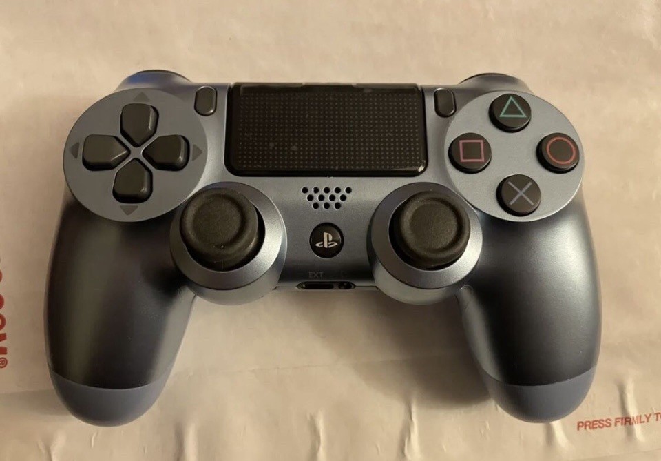 PlayStation4 - RARU Amazon.com: eXtremeRate Replacement D-pad R1 L1 R2 L2