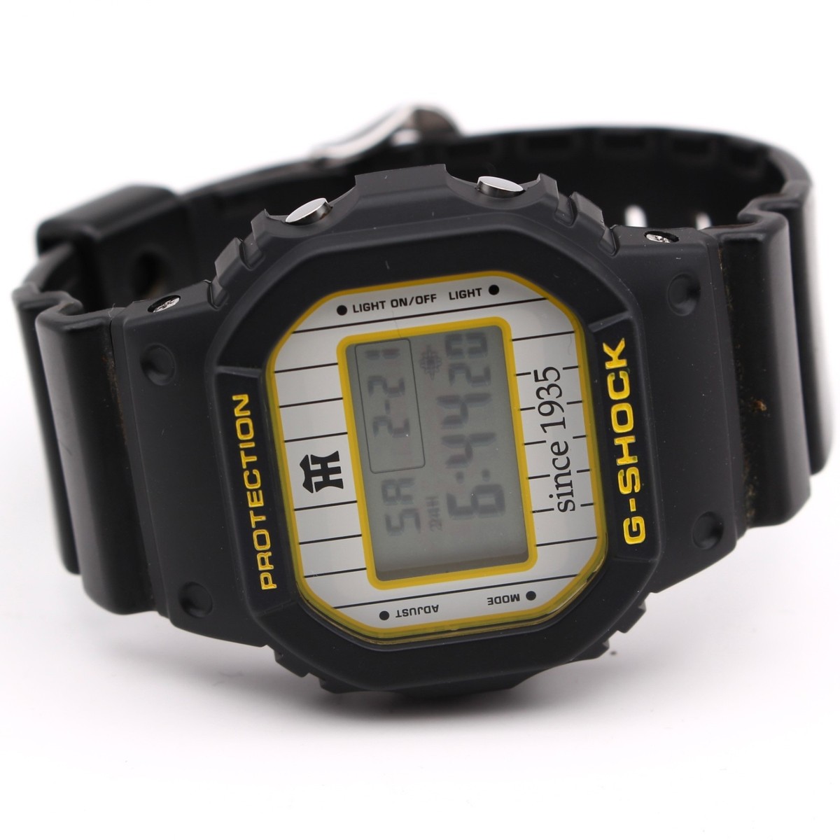 Rare CASIO G-SHOCK DW-5600VT Digital Hanshin Tigers 2005 Limited