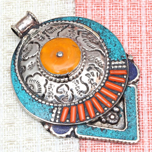 Handmade Tibetan Gemstone Turquoise Red Coral Nepali Necklace Jewelry