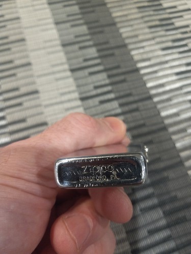 Vintage 1982 Zippo - Slim Lighter - Crome Finish - Picture 5 of 11