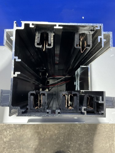 Starline 250 Amp 415Y/240V Tap Box Cat No. UF250T5CGS-RLSN-0100C-STD0-M43W3 🟦 - Picture 5 of 7