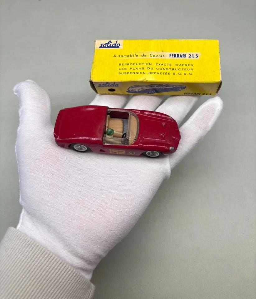 SOLIDO VINTAGE REF 129 MODELLINO AUTO FERRARI 2L5 1/1964 CON SCATOLA ORIGINALE - Immagine 3 di 4