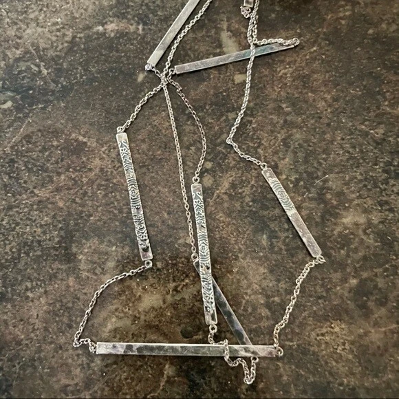 Silpada N3020 Plata Esterlina Líneas Finas Estampillas Barras Martilladas Capas Largas