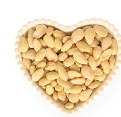 Raw Peeled Sicilian Almonds/Healthy Peeled Sicilian Almonds 200g لوز مقشر صحي