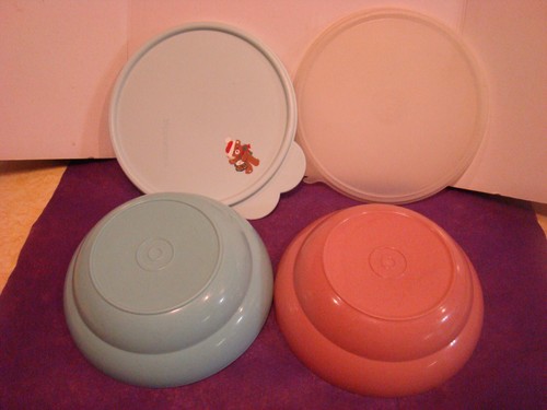Set of 2 Vintage Tupperware Cereal Bowls Blue, Mauve with Butterfly Lid - Picture 3 of 3