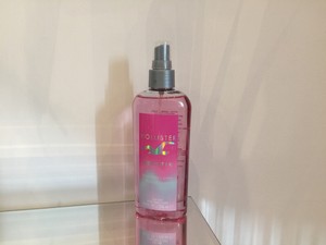hollister body mist crescent bay