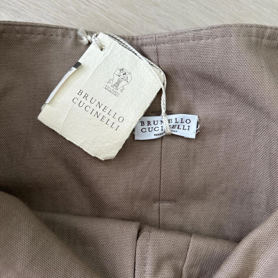 Brunello Cucinelli NUEVO CON ETIQUETAS NUEVO CON ETIQUETAS $1895 PRECIO DE VENTA SUGERIDO POR EL FABRICANTE Falda con cinturón para mujer talla 42 Foto 3 de 4