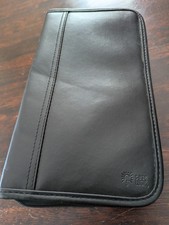 Case Logic 64 BLK CD DVD Blu-ray Organizer Wallet Carrying Case Zipper Storage