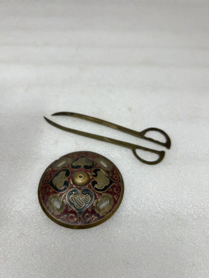 Espada escudo forjado a mano de latón vintage decoración colgante de pared decoración de latón antiguo decoración del hogar Foto 4 de 4