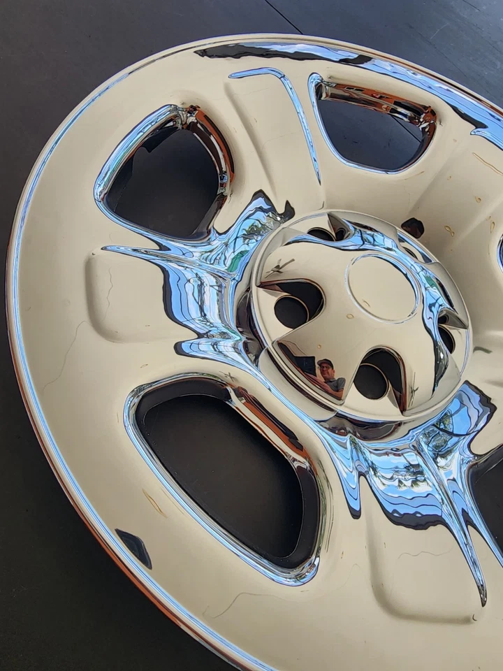 单 2002 - 2007 年 JEEP 自由 16 英寸铬合金轮毂皮肤 IMP40X — 第 3/4 张图片