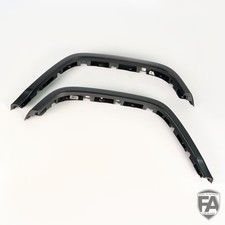 MERCEDES-BENZ G63 AMG W463A W465 KOTFLÜGELVERBREITERUNG RADLAUF VORNE SCHWARZ MERCEDES-BENZ G63 AMG W463A W465 KOTFLÜGELVERBREITERUNG RADLAUF VORNE SCHWARZ