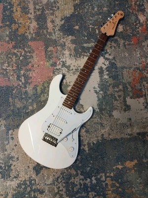 Yamaha Pacifica E-Gitarre
