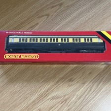 Hornby OO Gauge GWR 57' Composite Coach R429 - Boxed