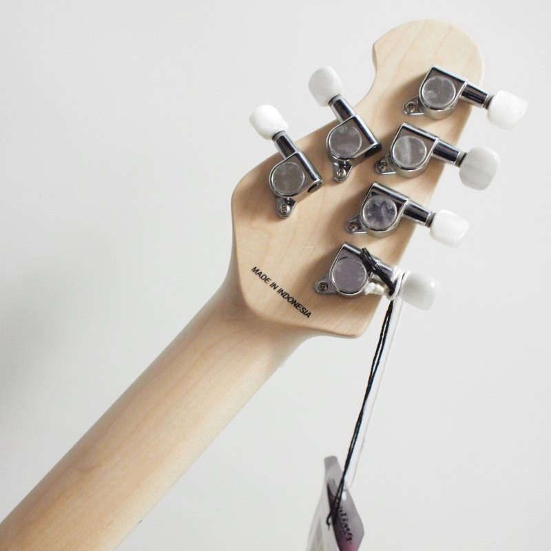 未使用　STERLING by Musicman SBMM AX40-TGO-M Electric Guitar Sterling by Musicman SBMM AX40-TGO-M Trans Gold
