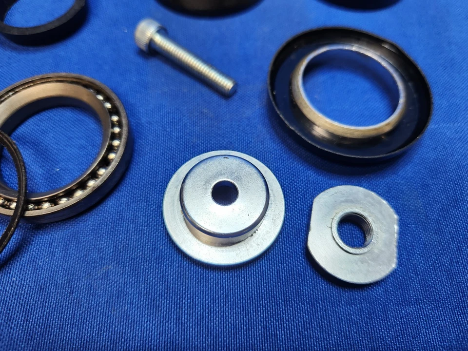 NOS WTB SunTour XC Pro Grease Guard Threaded 1" Headset Black Specialized Silver - Image 2 of 4