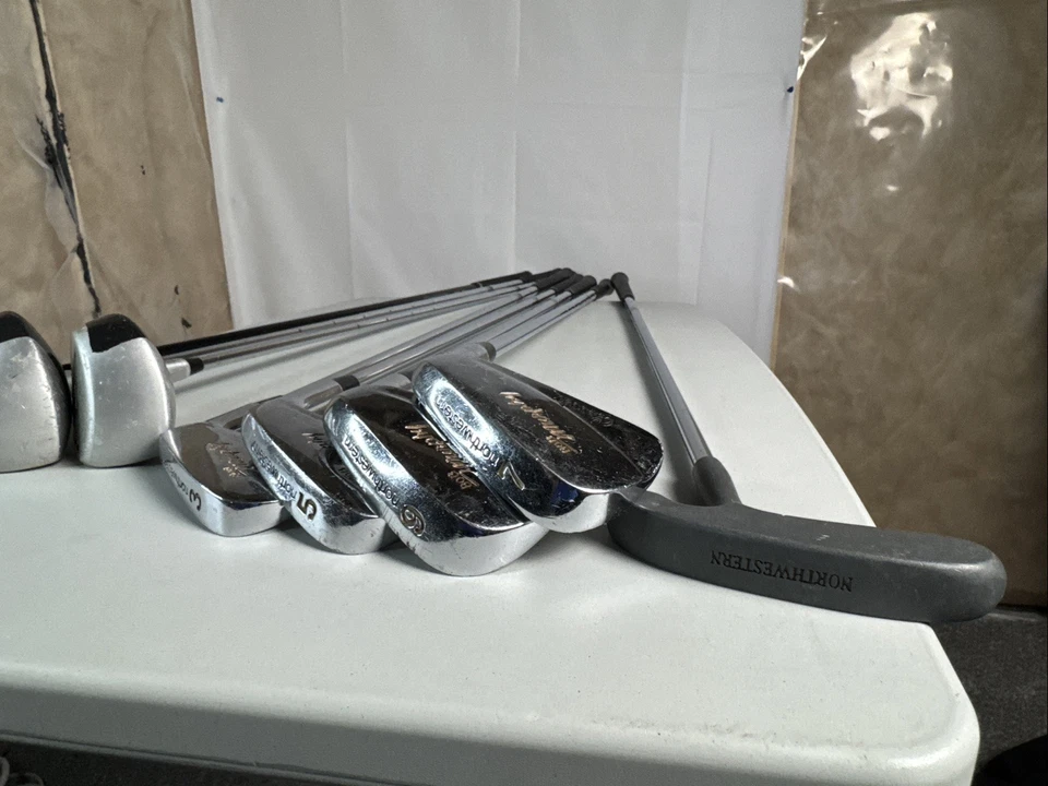 Northwestern Bob Murphy Golf Club #3,5,7,9 & Putter w/ Wedge 1,3 - Image 3 of 4