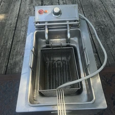 Wells F-49 Countertop 15lb Low Wattage Single Basket Electric Fryer AZ