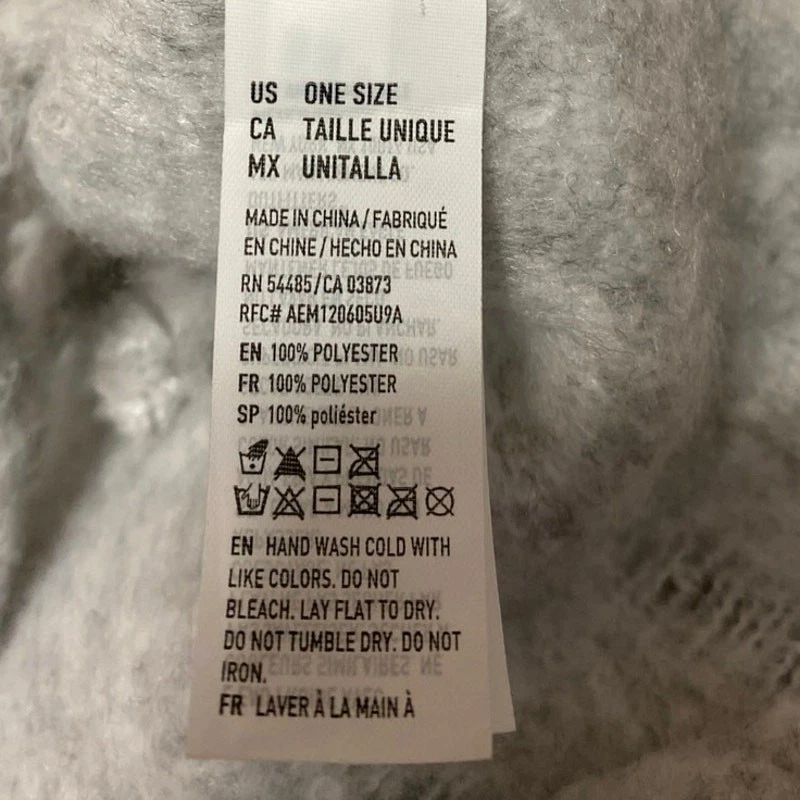 Bufanda envolvente American Eagle gris claro polar flecos dobladillo cuello chal talla única  Foto 4 de 4