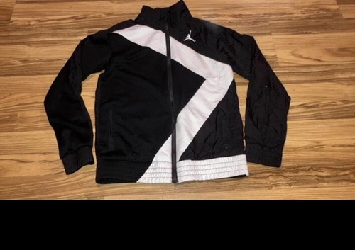 Jordan Nike Boy’s wind breaker Coat jacket Sz L large 12/13 Spring Light