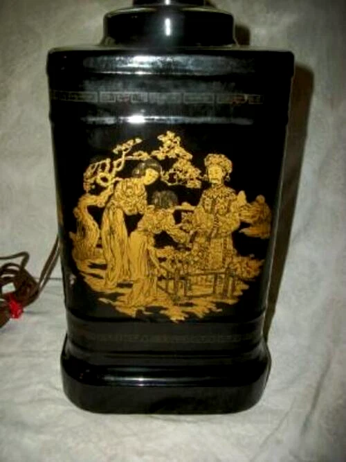 Lámpara Chinoiserie de Colección Asiática Porcelana Bote Figuras Negro Dorado Años 60 MCM Foto 2 de 4