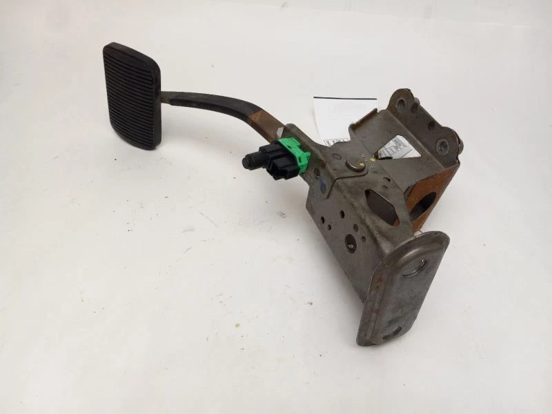 PEDAL FRENO FORD TAURUS 2007 Foto 4 de 4