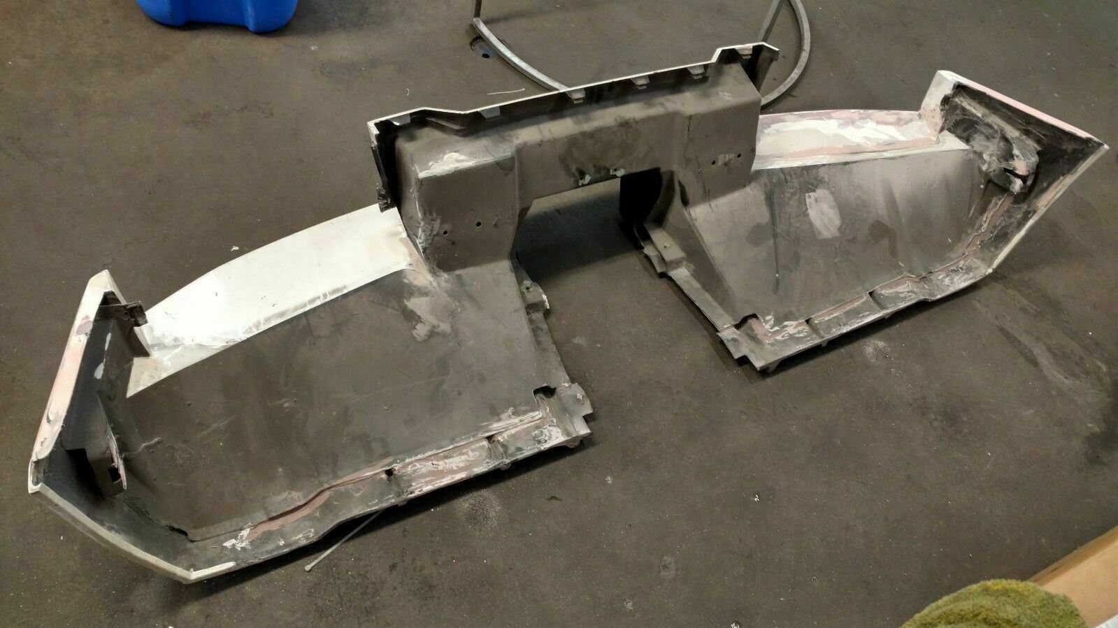 LAMBORGHINI MURCIELAGO LP640 REAR BUMPER OEM 410807303 